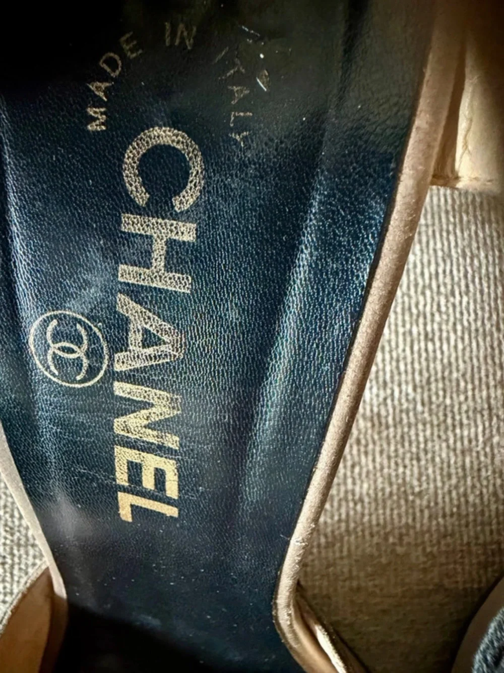 CHANEL timeless elegant